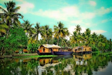 explore kerala with bookmytrip