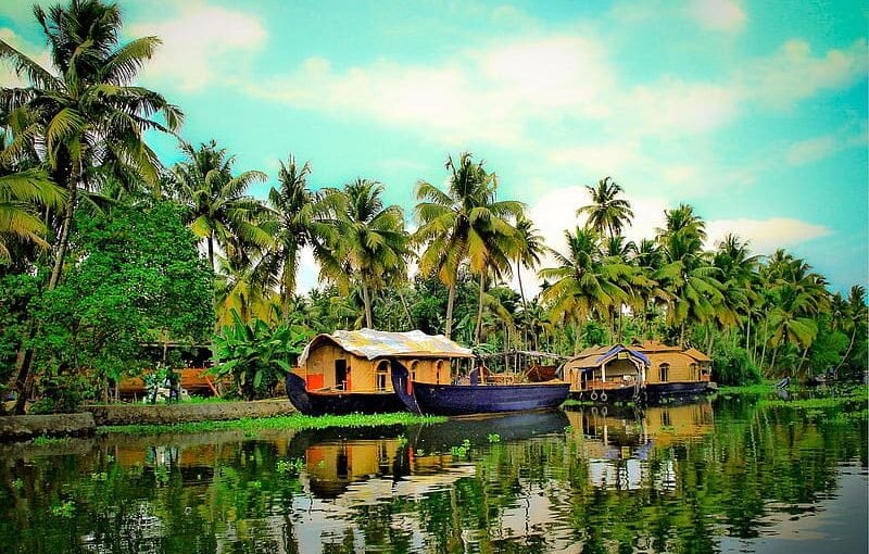 🌴 Explore Kerala with Tripzora Vacations – Your Gateway to God’s Own Country